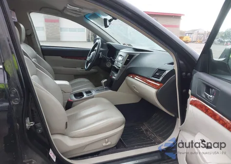 2010 Subaru Outback 2.5I Limited z USA, uszkodzony, nr VIN 4S4BRBJC8A3325235